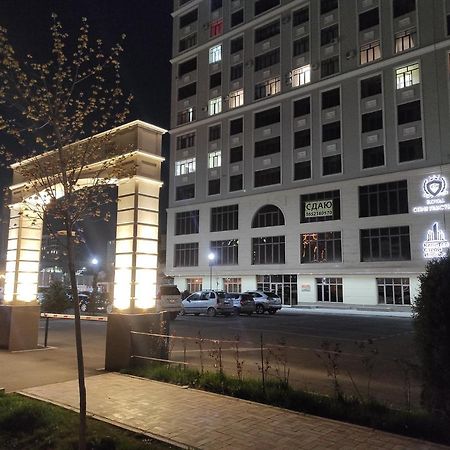 Prestigious Apartment In 比什凯克 外观 照片