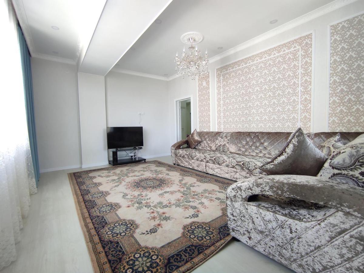 Prestigious Apartment In 比什凯克 外观 照片