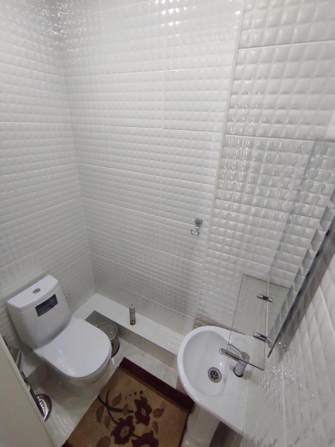 Prestigious Apartment In 比什凯克 外观 照片